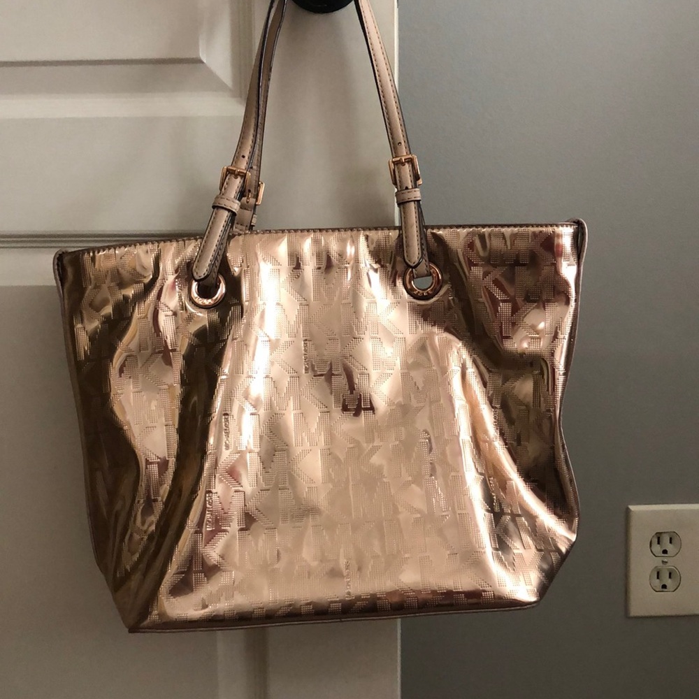 Micheal Kors Purse
